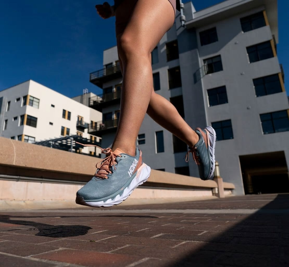 HOKA Lead / Pink Sand - Women's Elevon 2