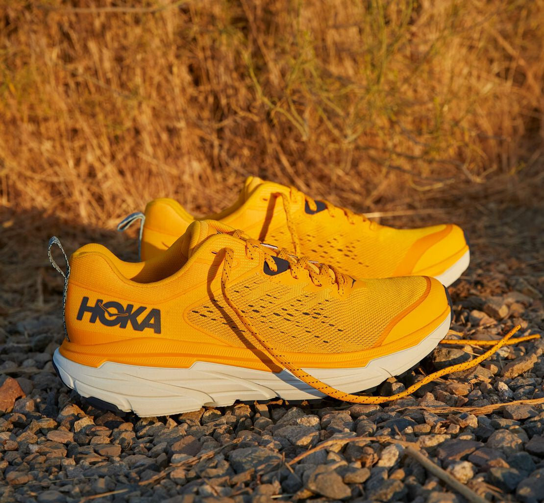 HOKA Saffron / Morning Mist - Men's Challenger ATR 6