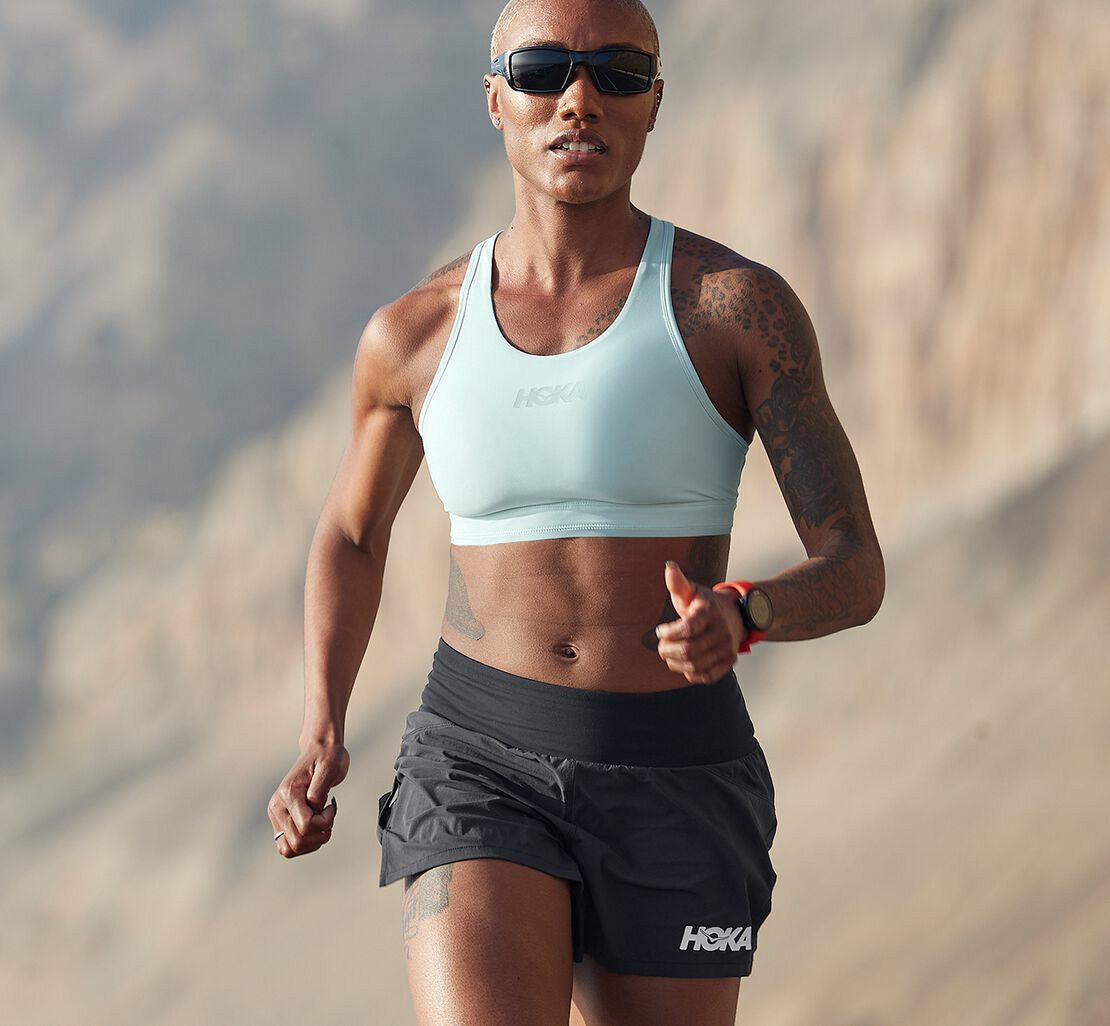 HOKA Black - Women's Performance Woven 4" Short