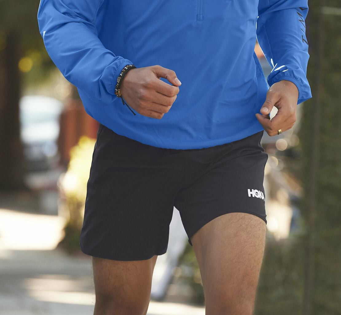 HOKA Black - Men's Performance Woven 7" Short