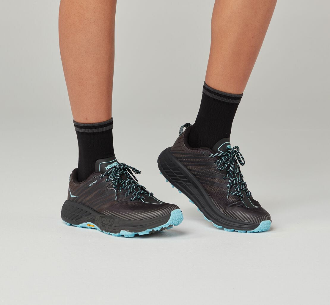 HOKA Black - All Gender Performance Crew Sock