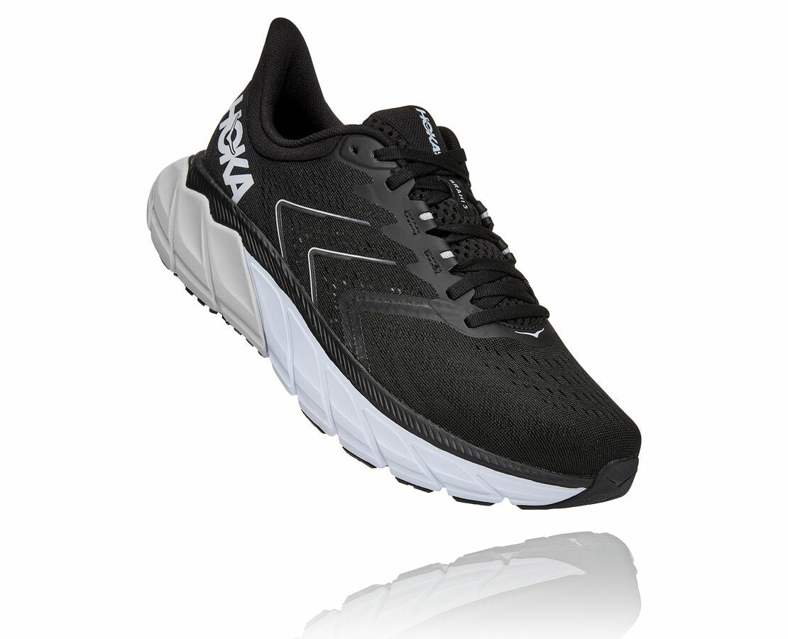 HOKA Black / White - Men's Arahi 5