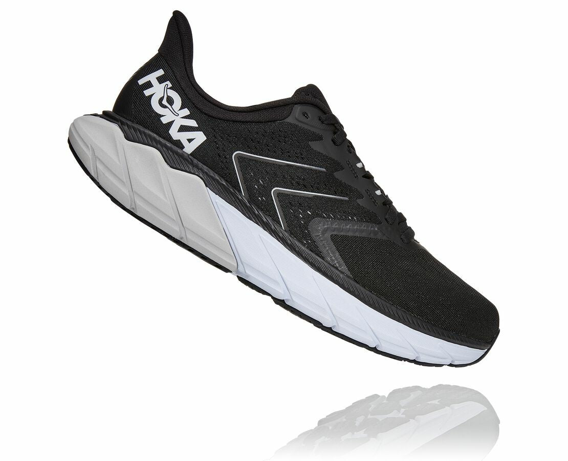 HOKA Black / White - Men's Arahi 5