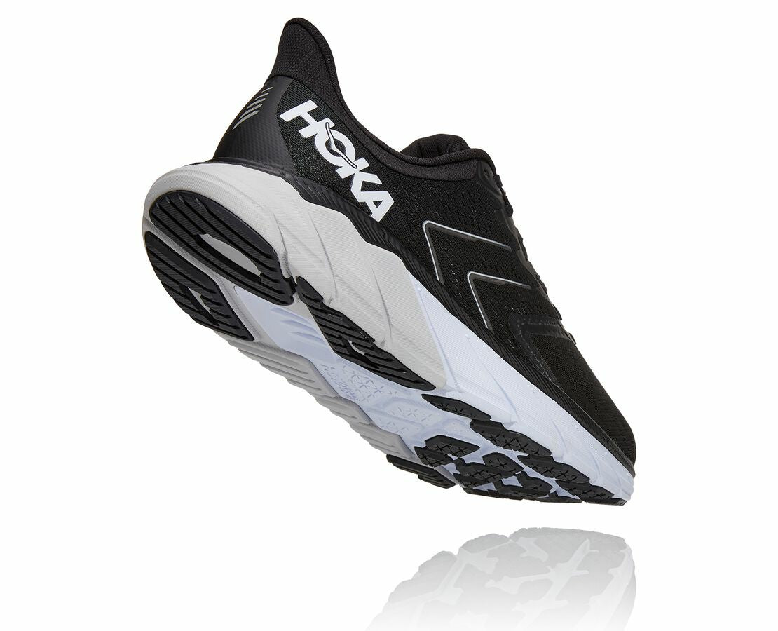 HOKA Black / White - Men's Arahi 5