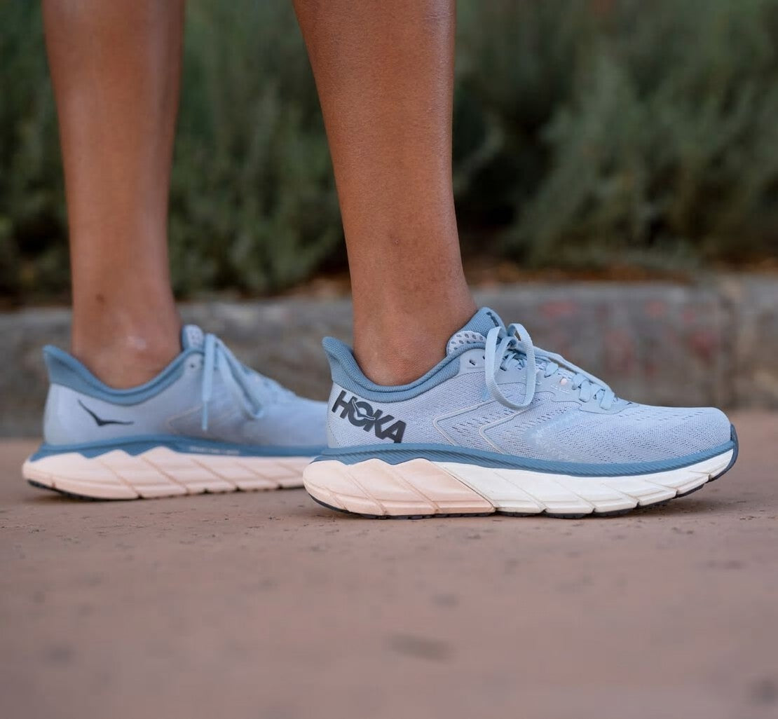 HOKA Blue Fog / Provincial Blue - Women's Arahi 5