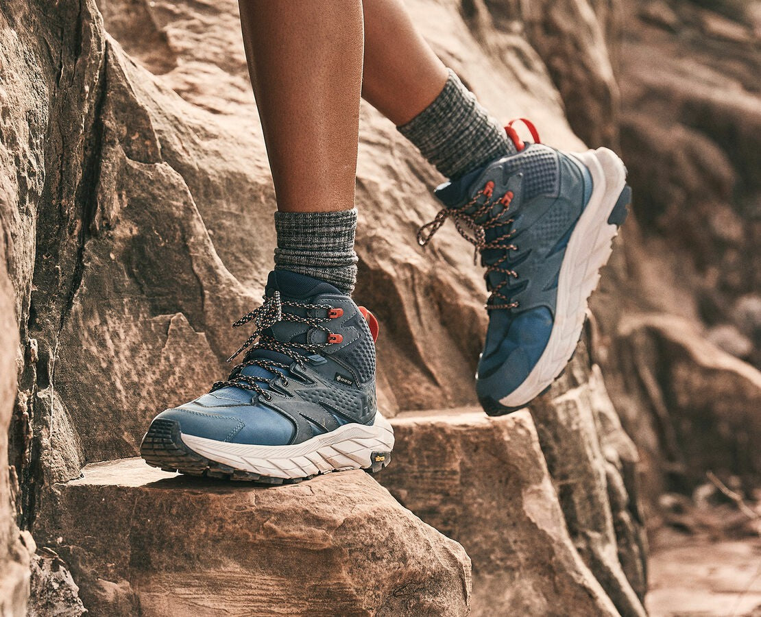 HOKA Real Teal / Outer Space - Women's Anacapa Mid GORE-TEX