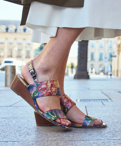 Patricia Nash Mirella Wedge - French Hydrangeas