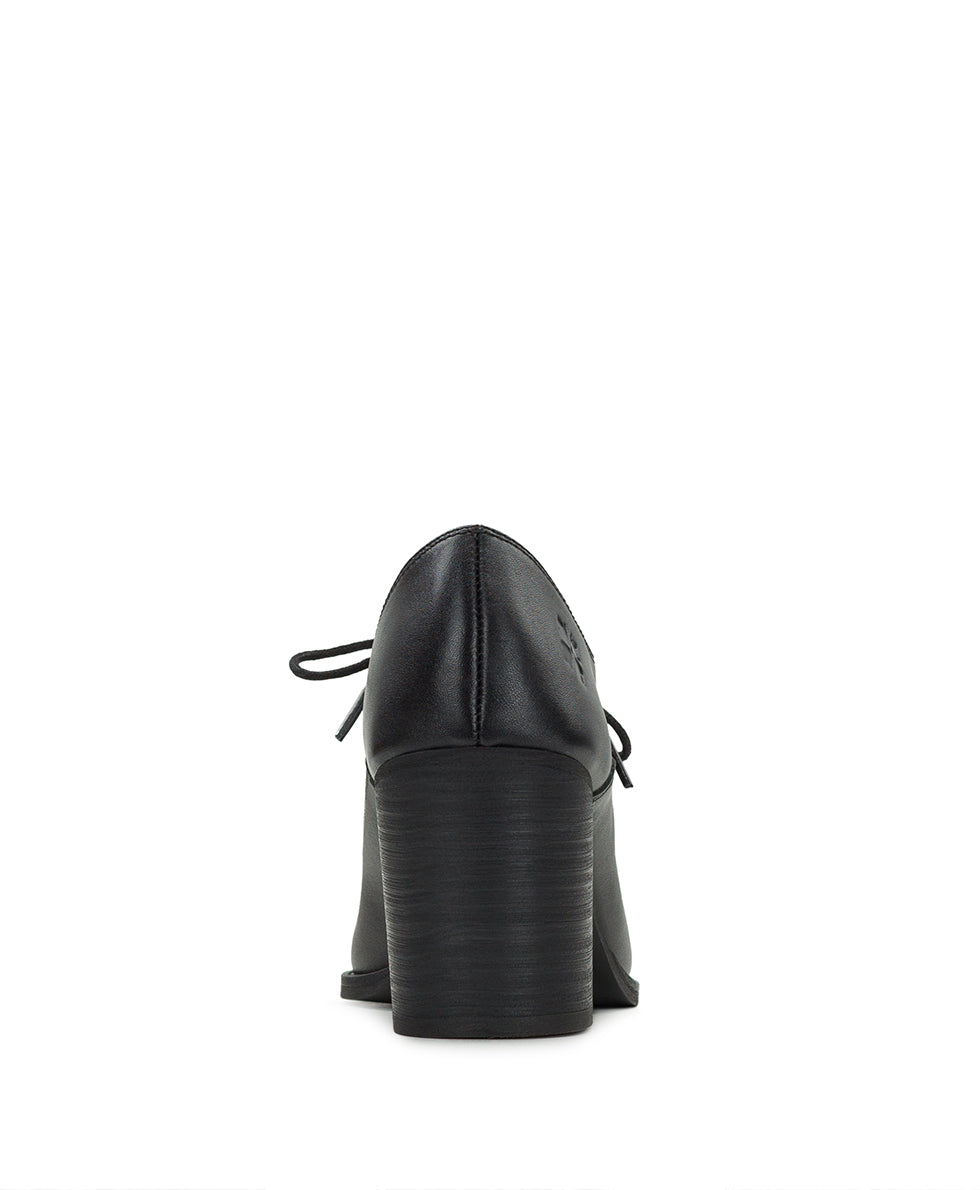 Patricia Nash Anna Oxford Shoes - Black